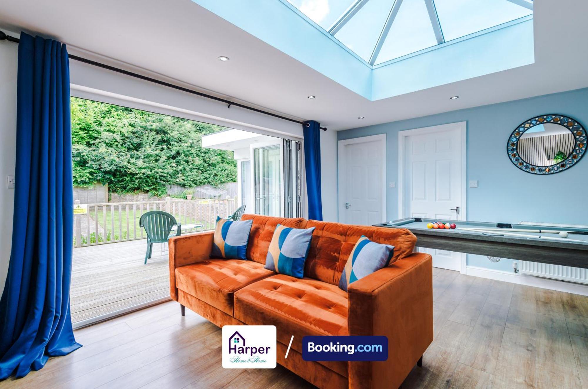 Spacious Detached Bungalow By Harperletting Short Lets & Serviced Accommodation Buckely With Pool Table & Driveway Buckley ภายนอก รูปภาพ