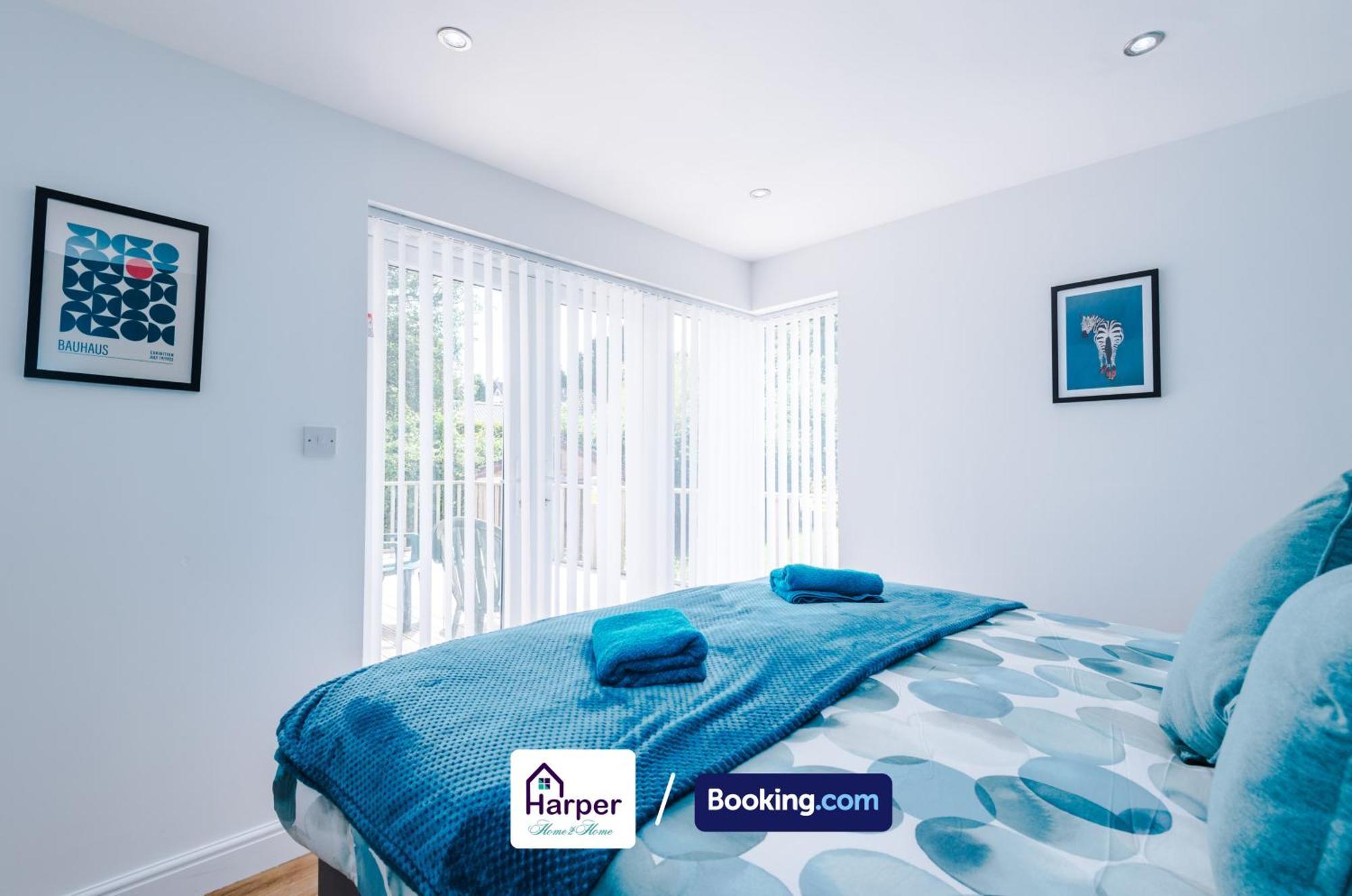 Spacious Detached Bungalow By Harperletting Short Lets & Serviced Accommodation Buckely With Pool Table & Driveway Buckley ภายนอก รูปภาพ